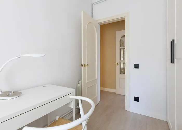 Long Term Camp Nou Apartman