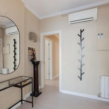 Long Term Camp Nou Apartment